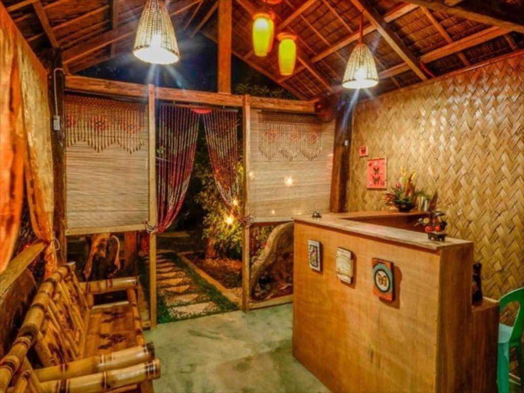 Oyo 622 Butterfly Totem Guesthouse プエルト・プリンセサ エクステリア 写真